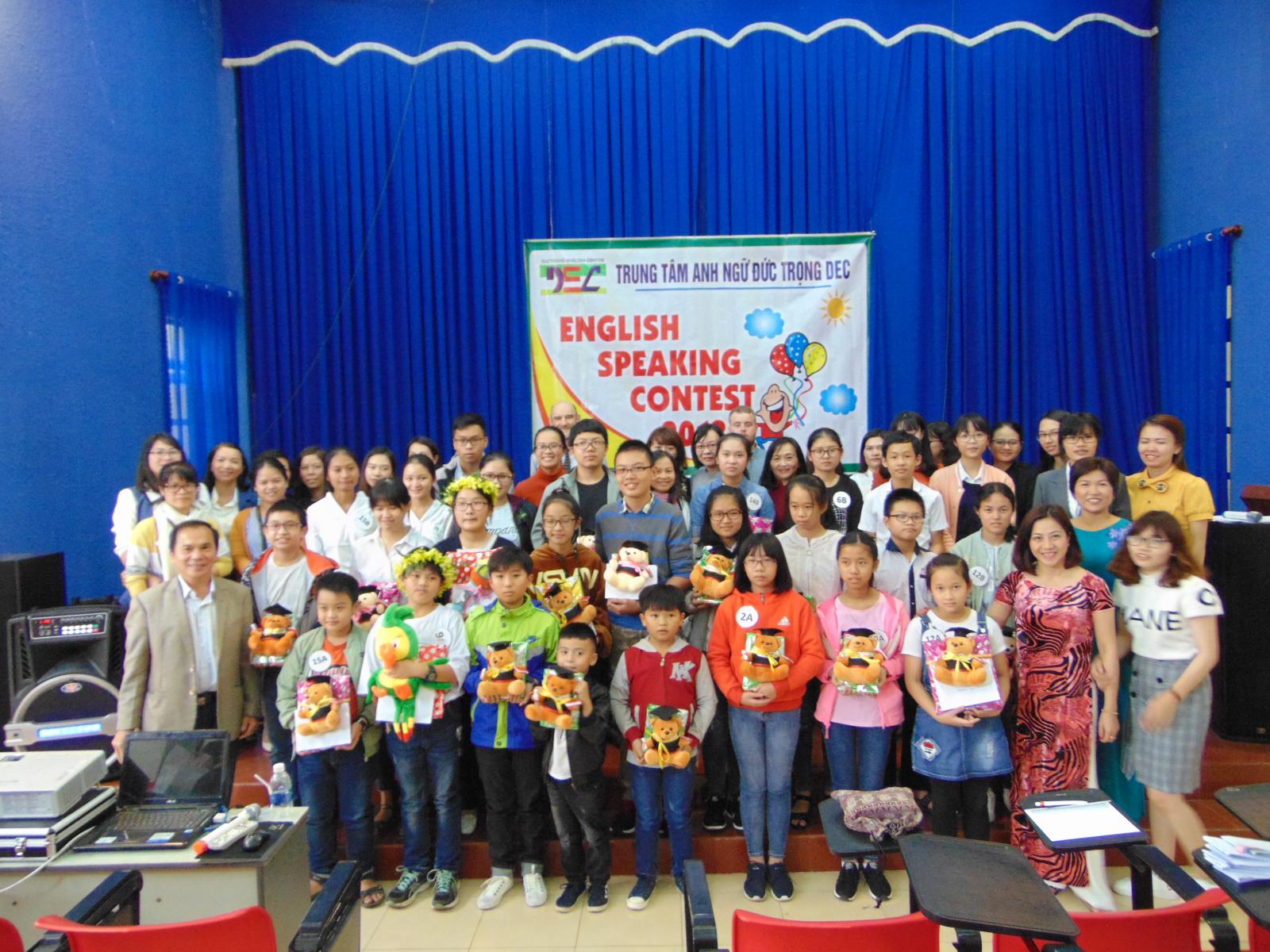 Thi hung bien tieng Anh nam 2018